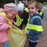 foto: Przedszkolaki z Dwójki posprzątały świat ! - DSCF8218 150x150