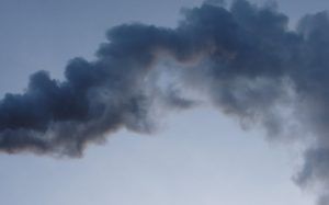 foto: Ostrzeżenia I stopnia o złej jakości powietrza - smoke 300x187