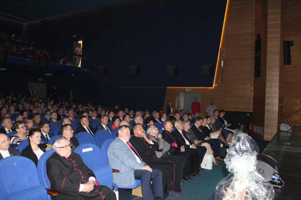 foto: Gala jubileuszowa 25-lecia Caritas Diecezji Drohiczyńskiej - IMG 5360 1024x682