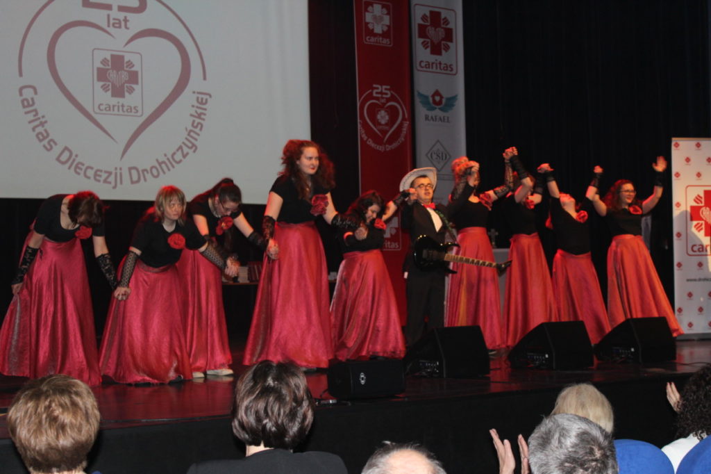foto: Gala jubileuszowa 25-lecia Caritas Diecezji Drohiczyńskiej - IMG 5503 1024x682