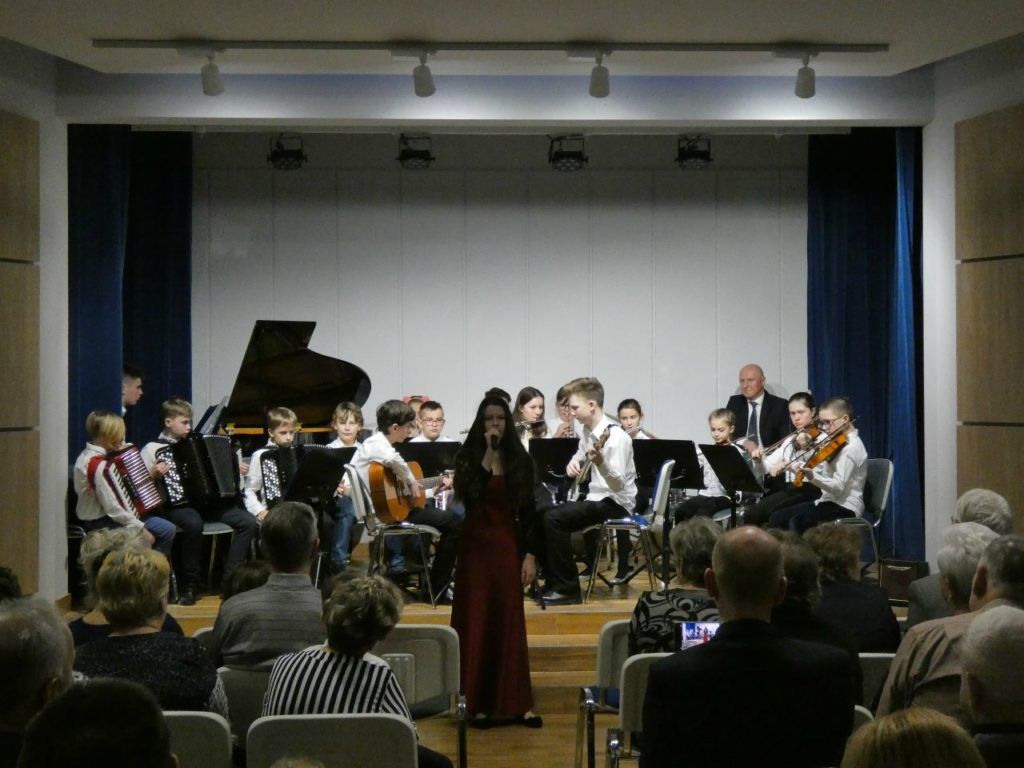foto: Koncert Świąteczno- Noworoczny w Szkole Muzycznej I St. w Sokołowie Podlaskim - P1020825 1024x768