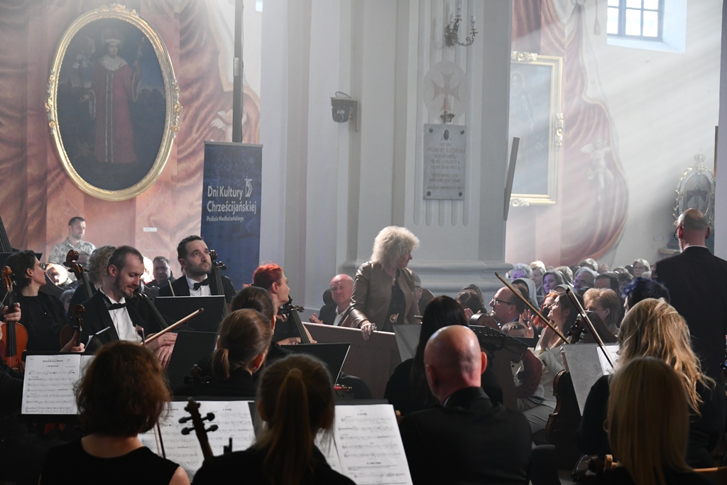 foto:  - Koncert Requiem dla swiata Drohiczyn 23.04 33