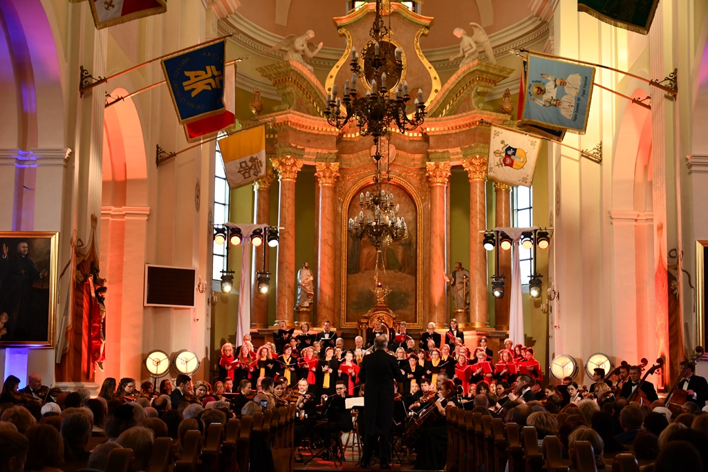 foto:  - Koncert Requiem dla swiata Drohiczyn 23.04 53